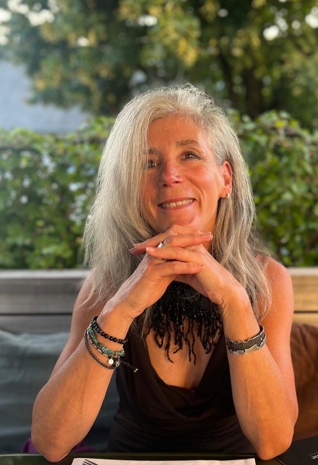 Isabelle Hugo dans son atelier