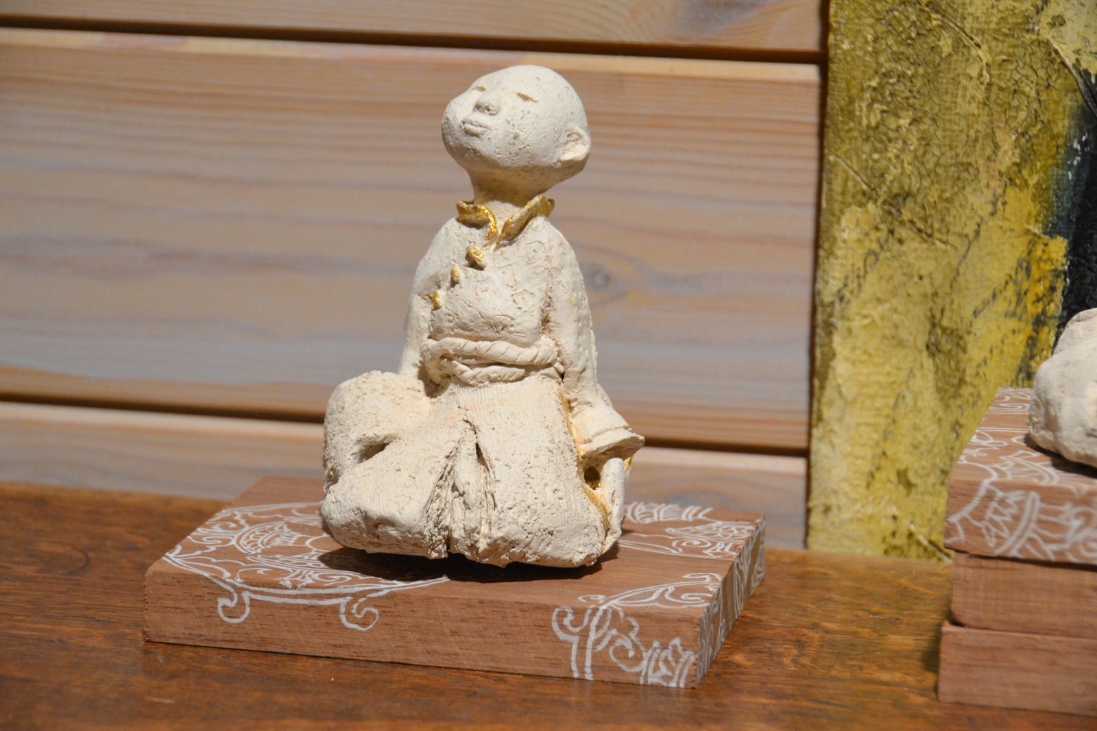 LITTLE MONK II, Terracotta, wood, under plexiglass